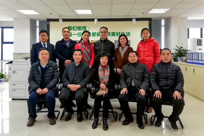 ֣����������һ�п��������������񿵸�������