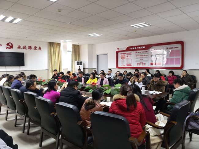 �������ıʵ�У����ľ����ٷ�չ