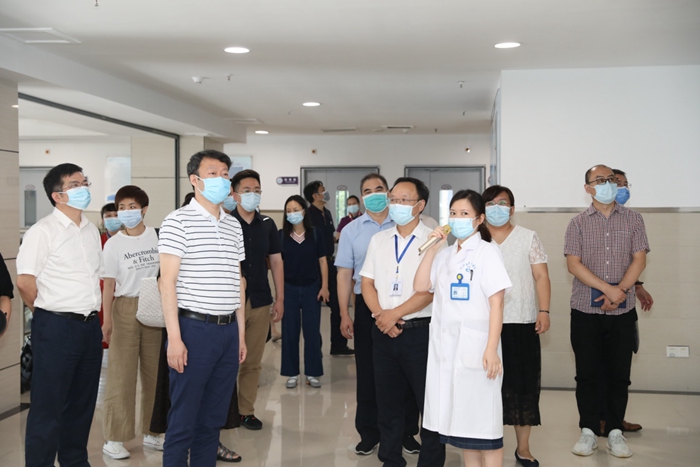 �������������;��������������ĸ���������һ�е�͵����
����ָ��