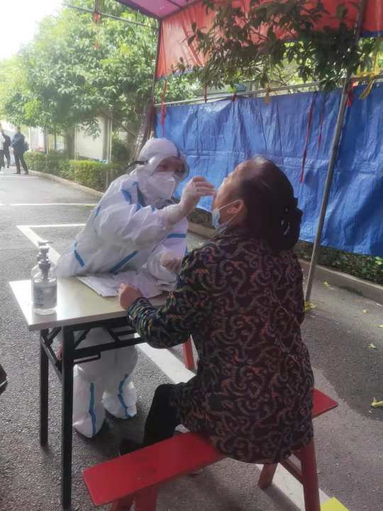 ����͵����
һ�߿��߻�ʿ�Ļ���