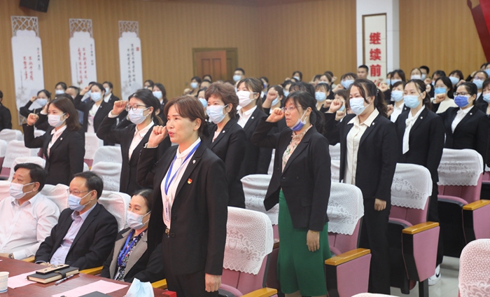 �еھ�ҽԺ������ף��5.12�����ʻ�ʿ�ڱ��ô��