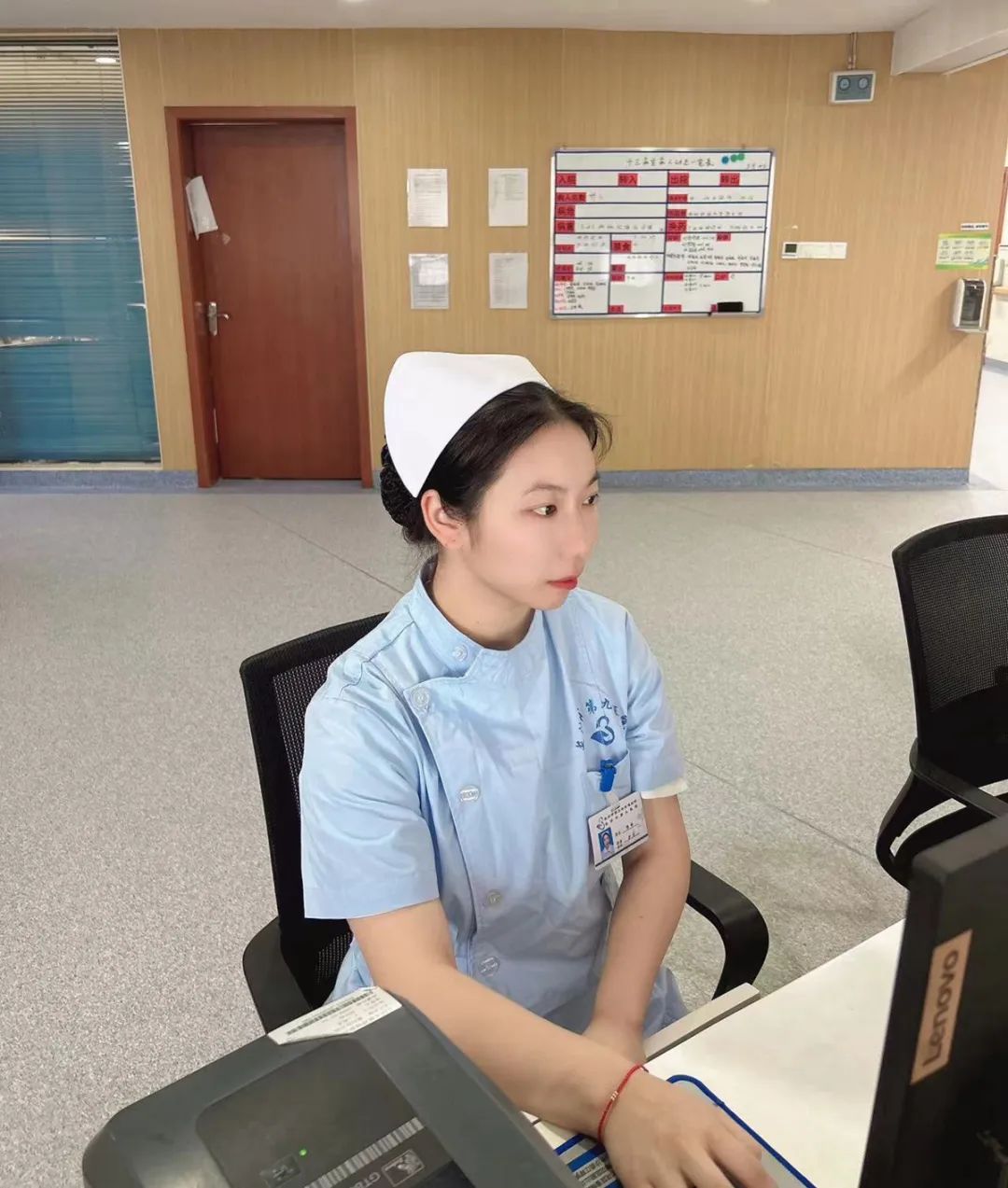 今天,她们出圈了!——致敬美丽的“提灯女神”们