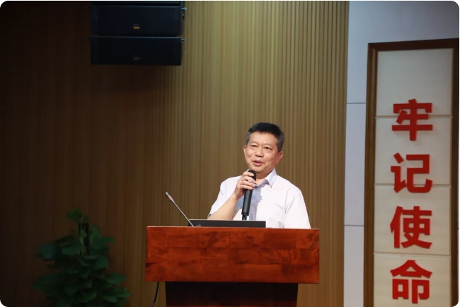 �¾�������ʹ����͵����
����5.12���ʻ�ʿ��ϵ�л