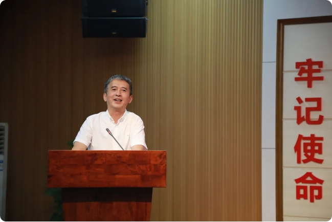 �¾�������ʹ����͵����
����5.12���ʻ�ʿ��ϵ�л