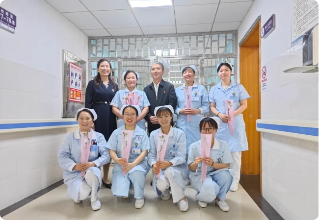 �¾�������ʹ����͵����
����5.12���ʻ�ʿ��ϵ�л