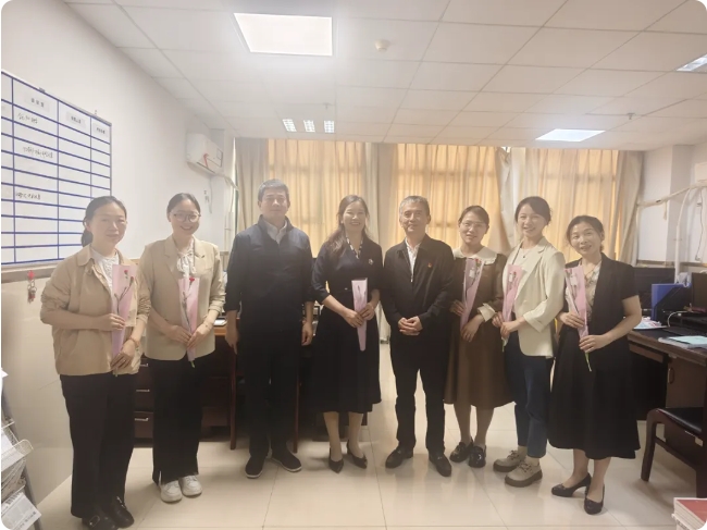 �¾�������ʹ����͵����
����5.12���ʻ�ʿ��ϵ�л