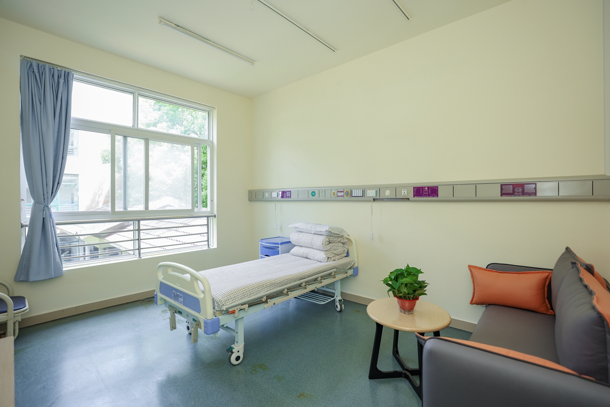 ��������4