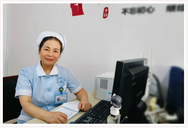 �����ؼ�ح��͵����
Ůְ����������ҫ���֣�