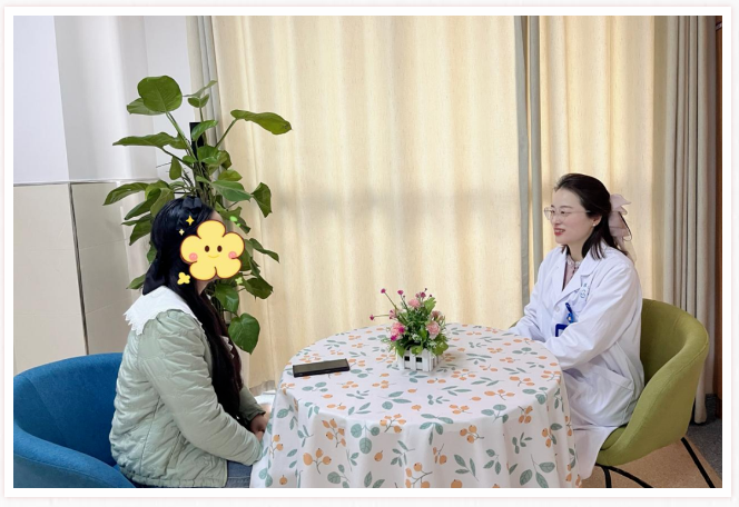 �����ؼ���ح��͵����
Ůְ����������ҫ���֣�