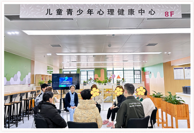 �����ؼ���ح��͵����
Ůְ����������ҫ���֣�