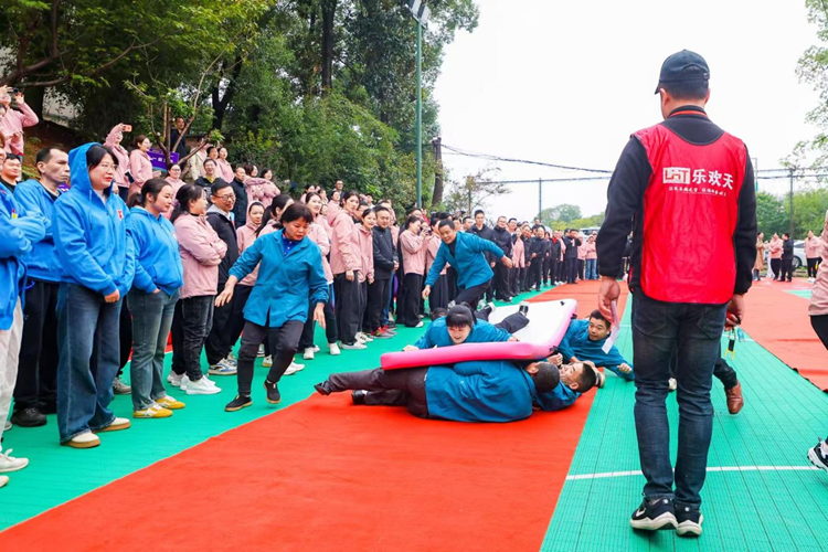 ȼ�������Ȥ��������������͵����
2025��ְ��Ȥζ�˶��ᳬȼ�ع�