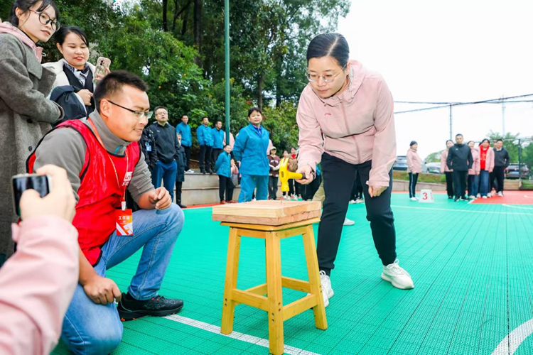 ȼ�������Ȥ��������������͵����
2025��ְ��Ȥζ�˶��ᳬȼ�ع�