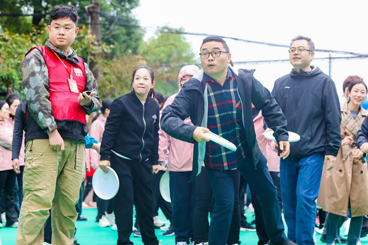 ȼ�������Ȥ��������������͵����
2025��ְ��Ȥζ�˶��ᳬȼ�ع�