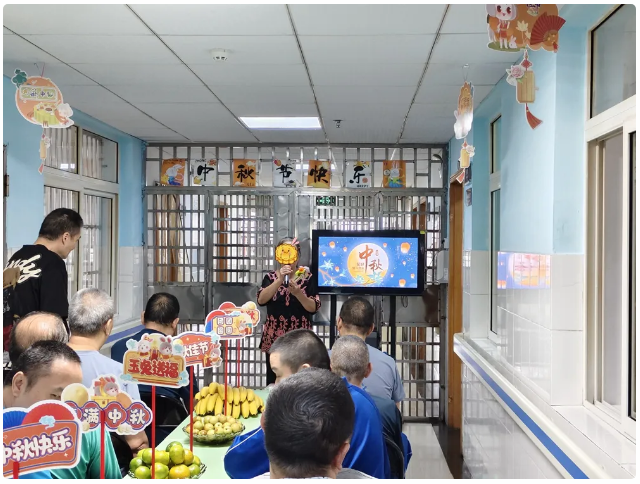 �����˼䣬��ů��������͵����
����ů�Ļ��ʵ