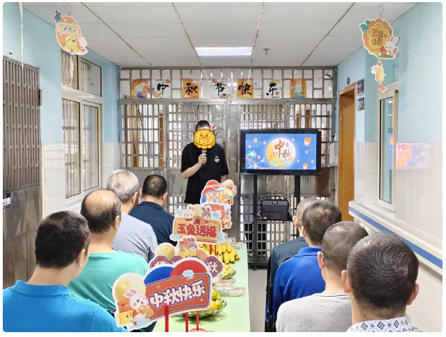 �����˼䣬��ů��������͵����
����ů�Ļ��ʵ