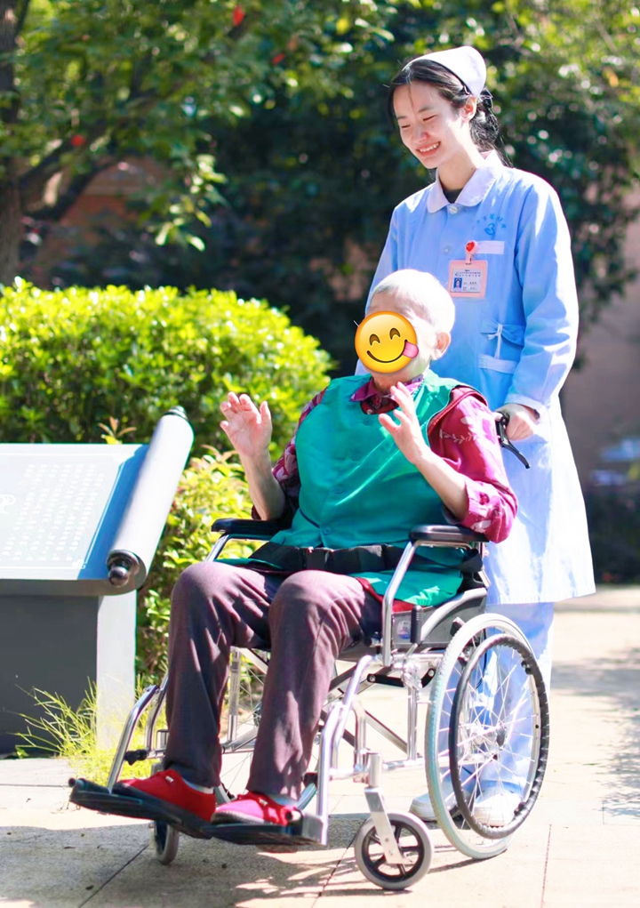 8���ҡ��������ػ���ֻΪ��������